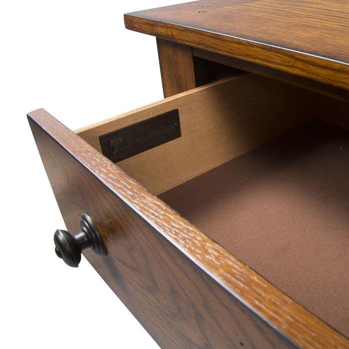 Grandpa's Cabin Chest in Age Oak