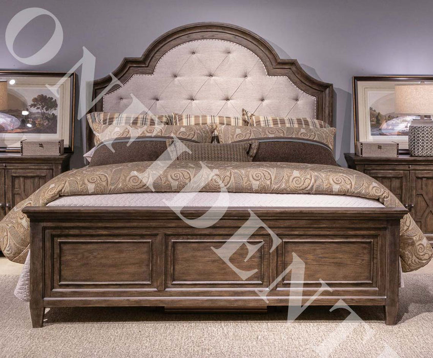 Liberty Furniture Paradise Valley Cal King Upholstered Bed in Saddle Brown image