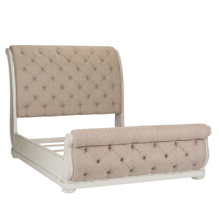 Abbey Park Queen Uph Sleigh Bed, Dresser & Mirror, Chest