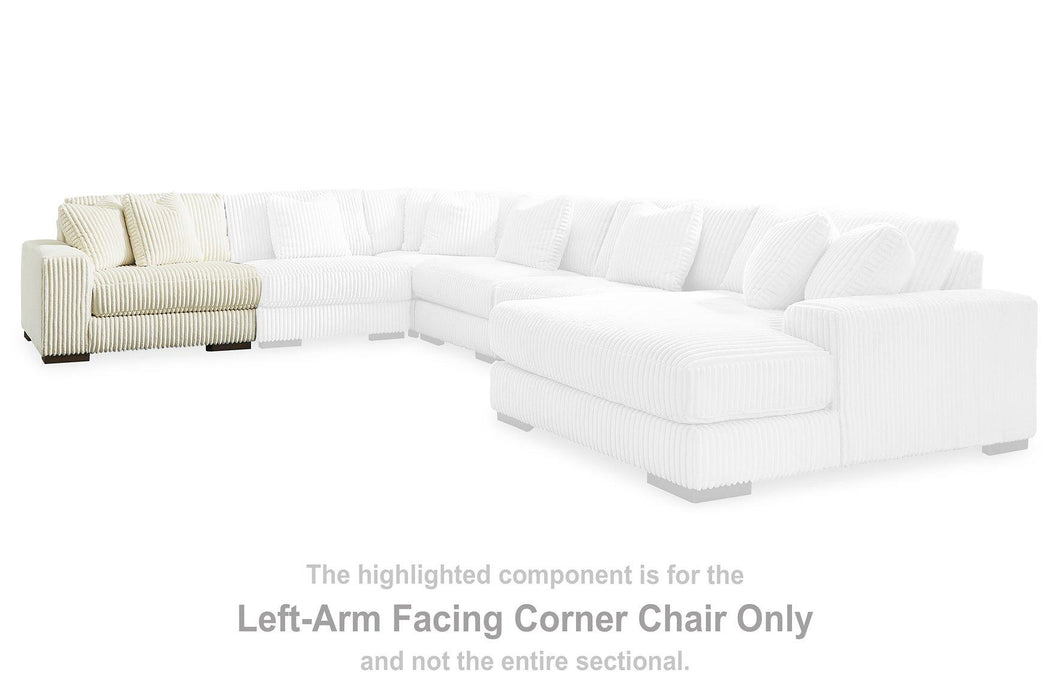 Lindyn Sectional with Chaise