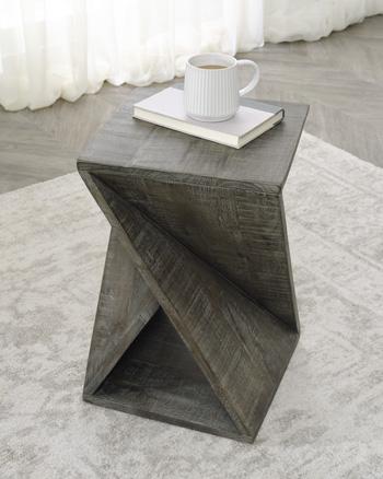 Zalemont Accent Table