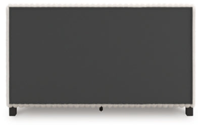 Zuraleus Bed