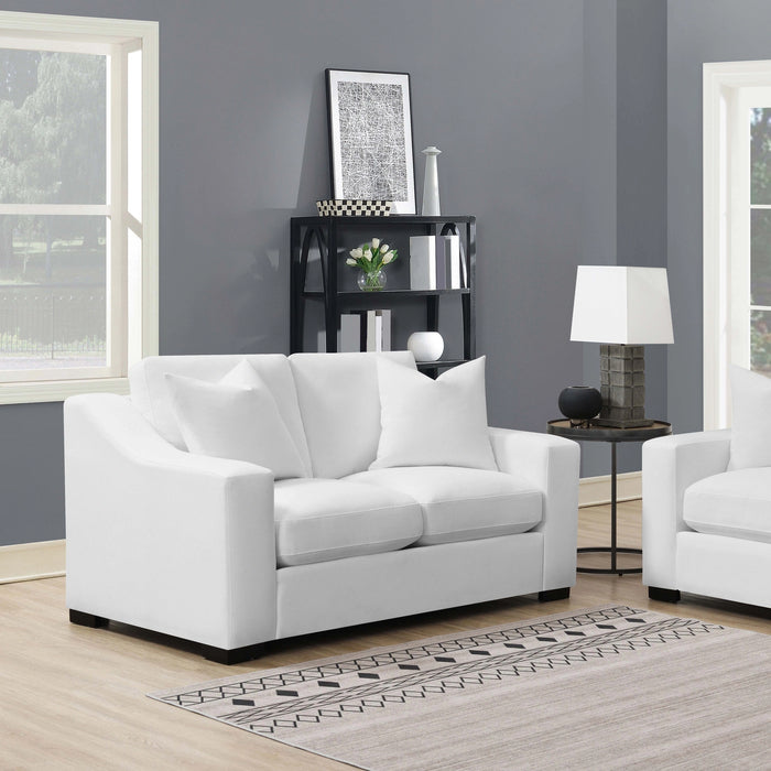 Ashlyn Loveseat