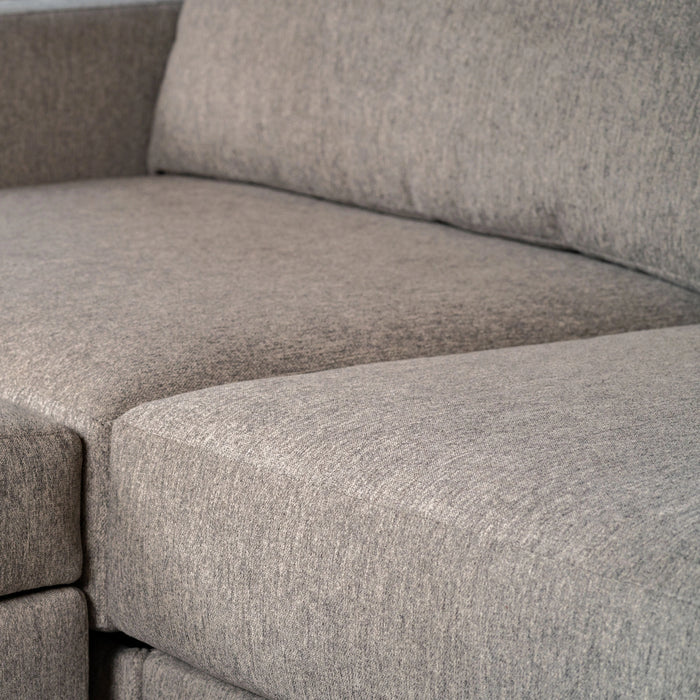 Flex 5-Seat Sectional with Standard Arm and Storage Ottoman - 5000003541